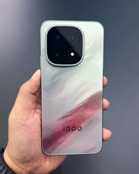 Should You Buy the iQOO 15 Apex Edition